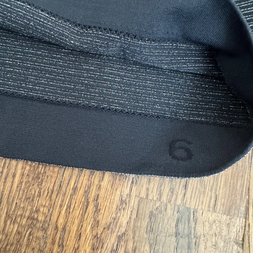 Lululemon Swiftly Tech Long Sleeve‎ Crew Sparkle Black Women's Size 6 H